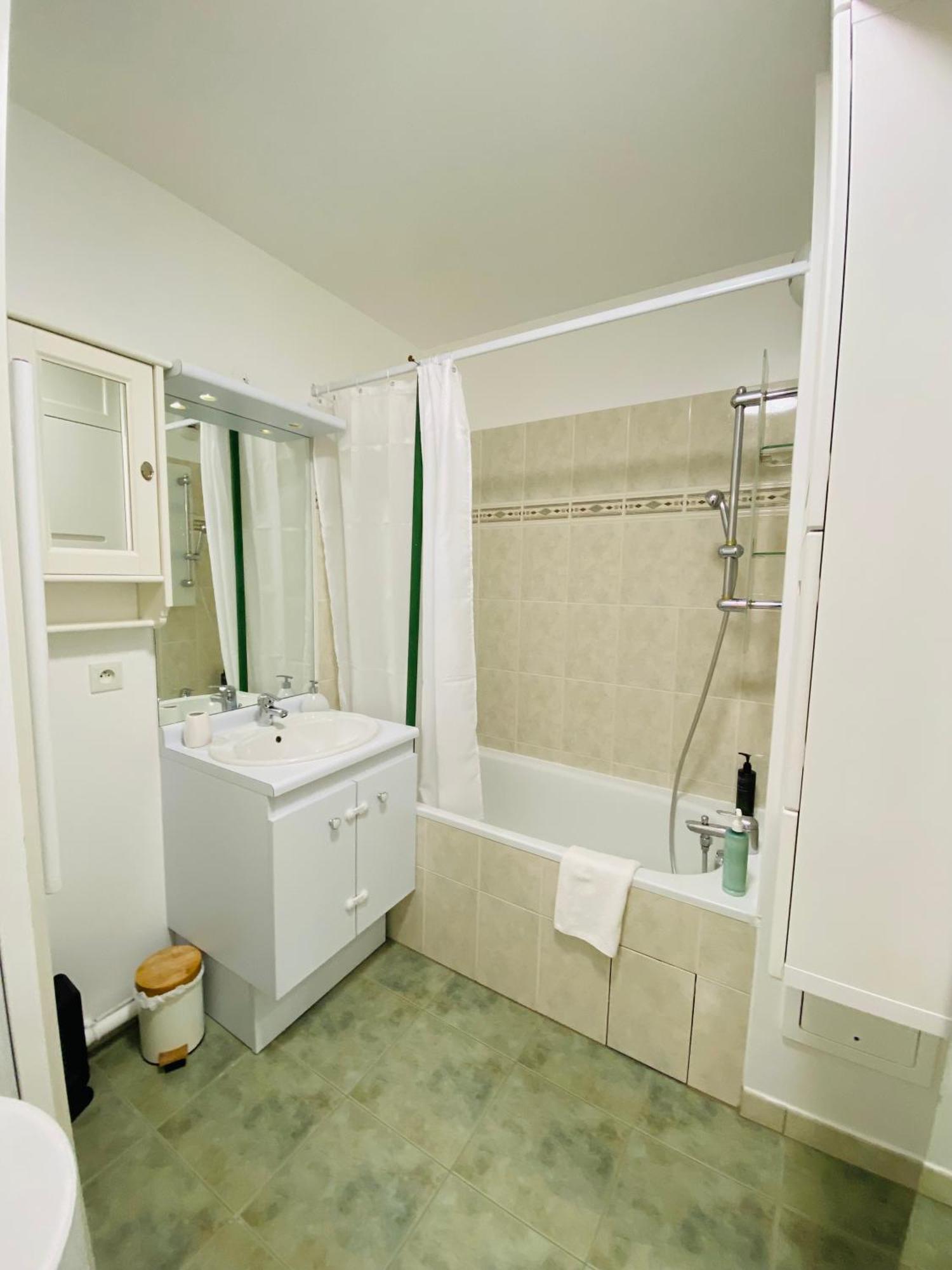 Charmant Appartement 3 Pieces Proche Rer & Disney Montevrain Bagian luar foto